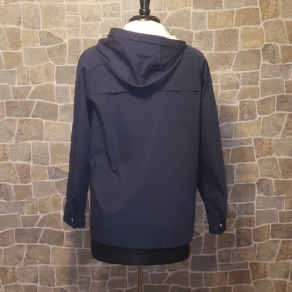 IZZI Women's Jacket - Picture 3 of 3